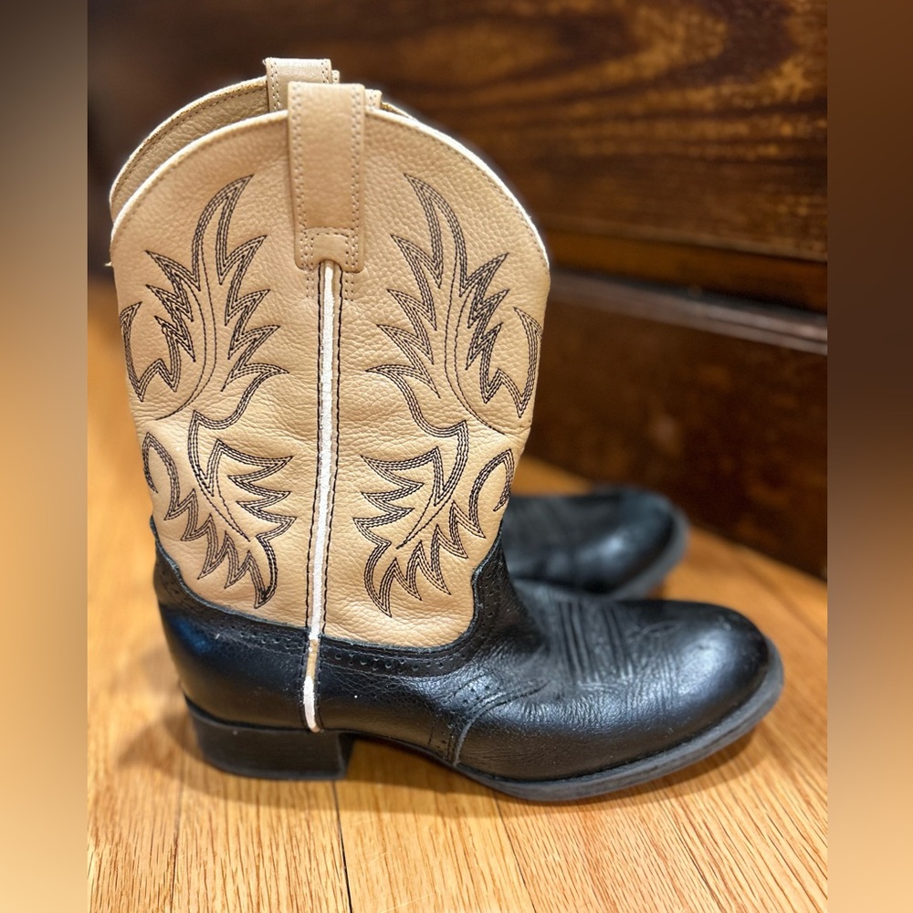 Ariat Kids Cowboy Boot Size 2